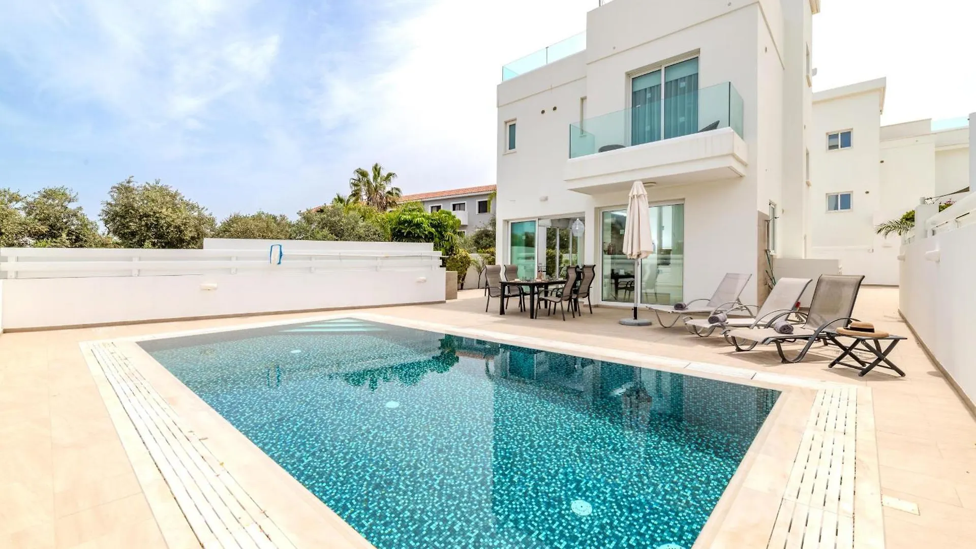Green Bay Villa #14 kontakter